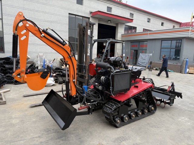 Farming Tools For Agriculture - รถไถนาขนาดเล็ก สามารถใช้เป็นรถขุดได้ พร้อมที่ตักดิน และอุปกรณ์ทำฟาร์มหลากหลายชนิด
